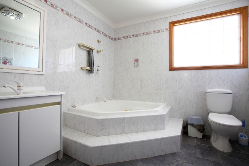 Top Bathtub Installation Companies in Littleton, CO